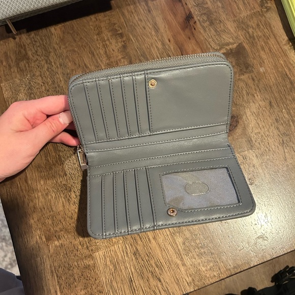 Wallet - Picture 2 of 3